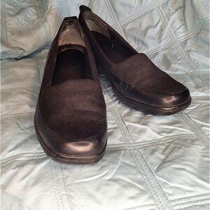 Easy Spirit ES Kenway Black 7.5M Women's Leather Shoes Flats Heels Slip On Woman